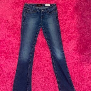 GUESS Low Rise Skinny Boot Jeans!